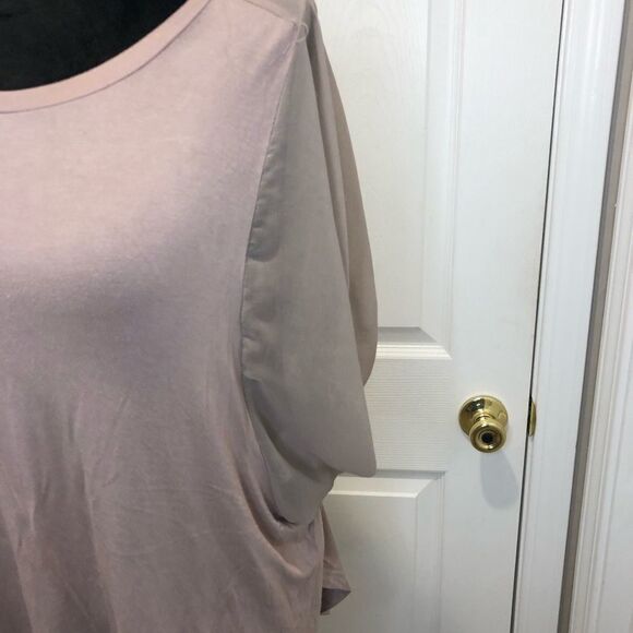 a’reve hi lo sheer short sleeve top, size medium - Picture 4 of 10